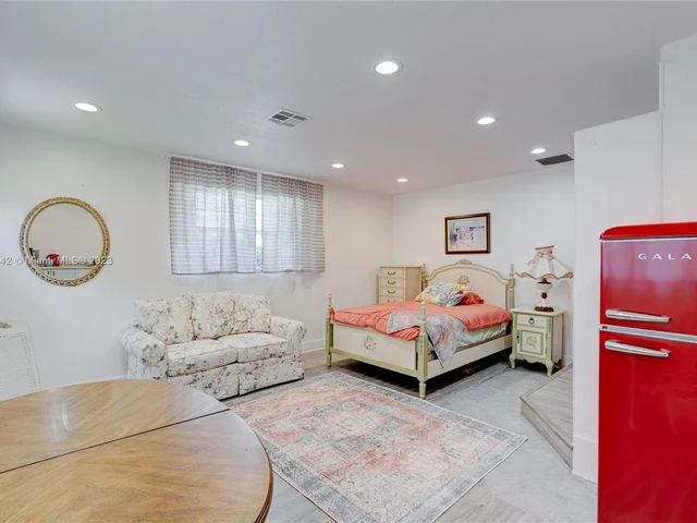 2280 SW 154th Ave, Davie FL 33326