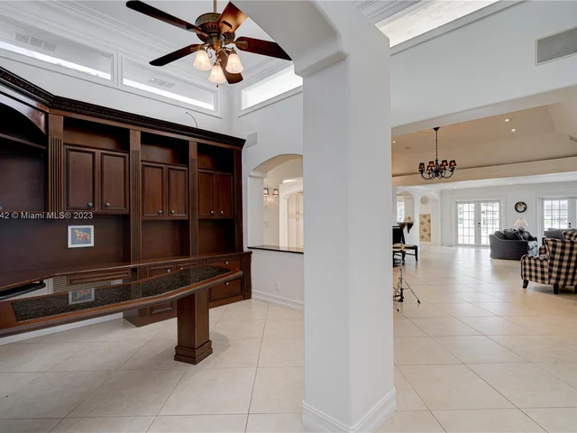 2280 SW 154th Ave, Davie FL 33326