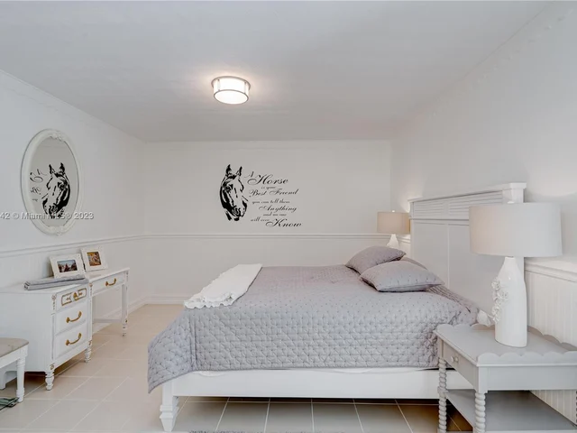 2280 SW 154th Ave, Davie FL 33326