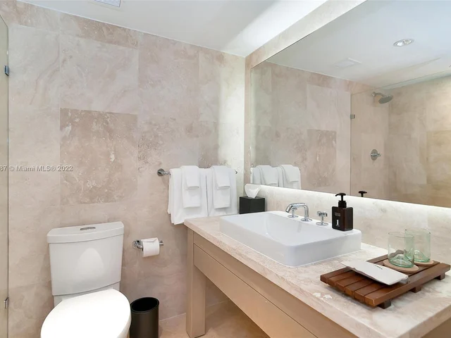 102 24th St # 919, Miami Beach FL 33139