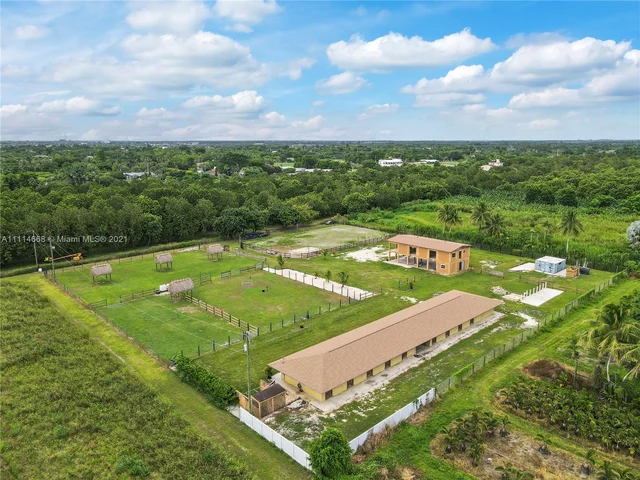 20050 SW 193 ST, Miami FL 33187