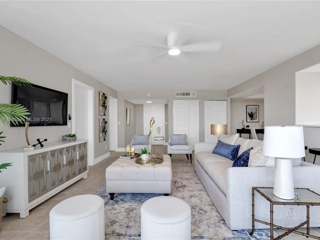 3590 S Ocean Blvd # 104, South Palm Beach FL 33480