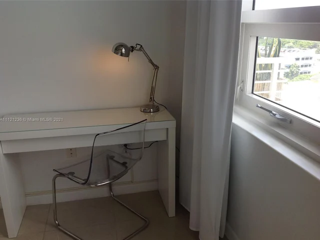 3250 NE 1st Ave # 909, Miami FL 33137