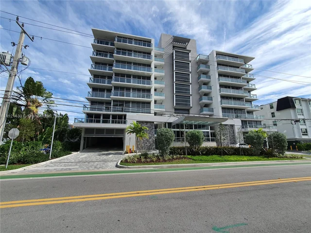 9521 E Bay harbor Drive, Bay Harbor Islands FL 33154