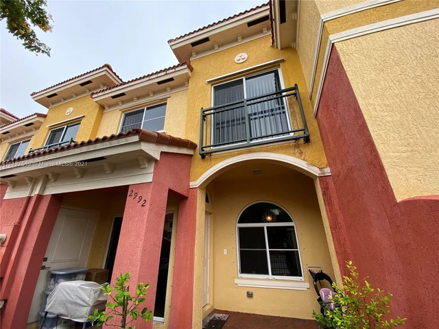2992 NW 35th Ter, Lauderdale Lakes FL 33311