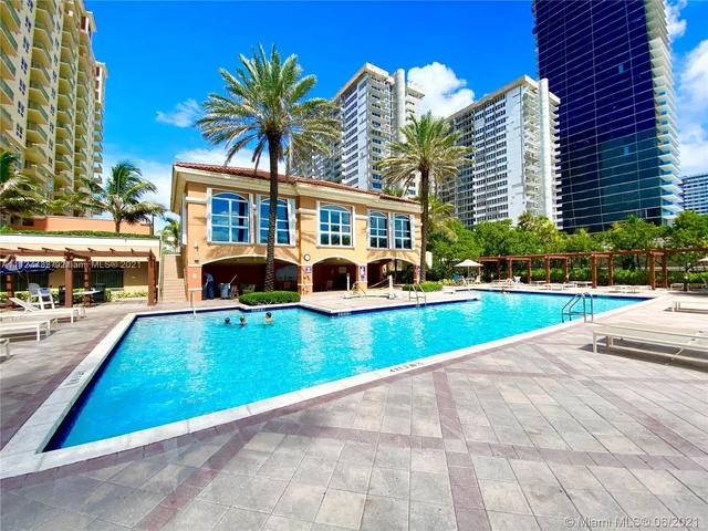 2080 S Ocean Dr # 604, Hallandale Beach FL 33009