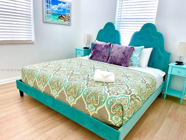 254 SW 8th St, Dania Beach FL 33004