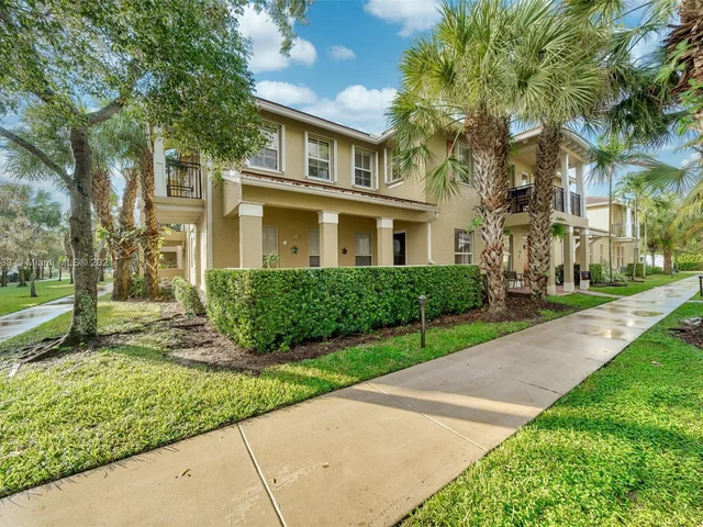 4760 Mimosa Pl # 1013, Coconut Creek FL 33073