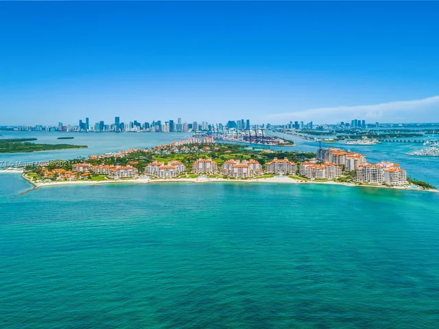 6800 Fisher Island Dr # 6821, Miami Beach FL 33109