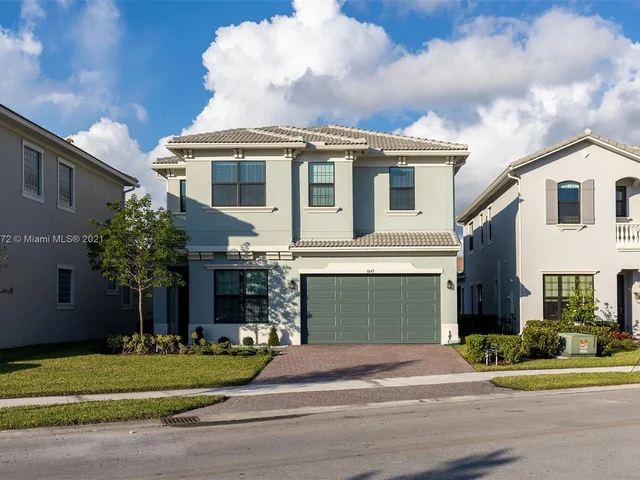 8645 NW 39th Ct, Coral Springs FL 33065