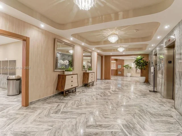 5401 Collins Ave # 343, Miami Beach FL 33140