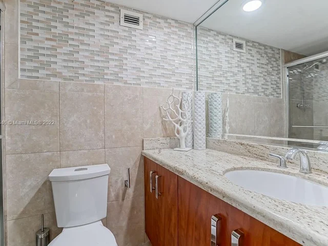 5401 Collins Ave # 343, Miami Beach FL 33140