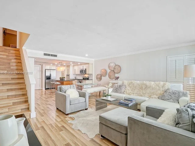 5401 Collins Ave # 343, Miami Beach FL 33140