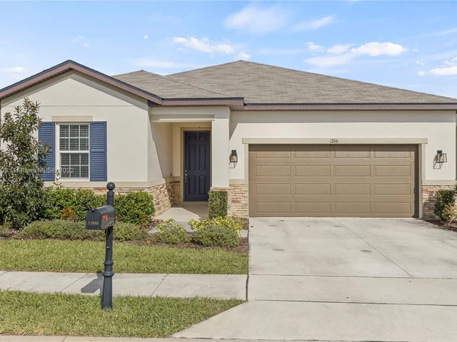 1266 Yorkshire Court, Davenport FL 33896