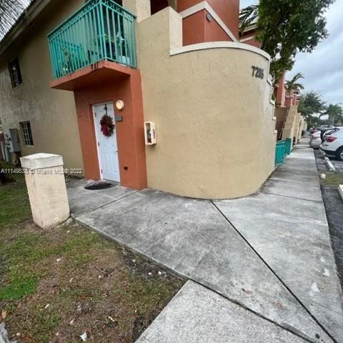 7205 NW 173rd Dr # 601, Hialeah FL 33015