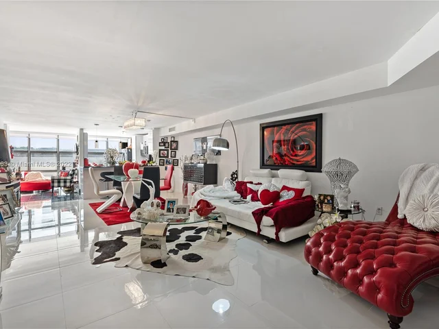6423 Collins Ave # 203, Miami Beach FL 33141