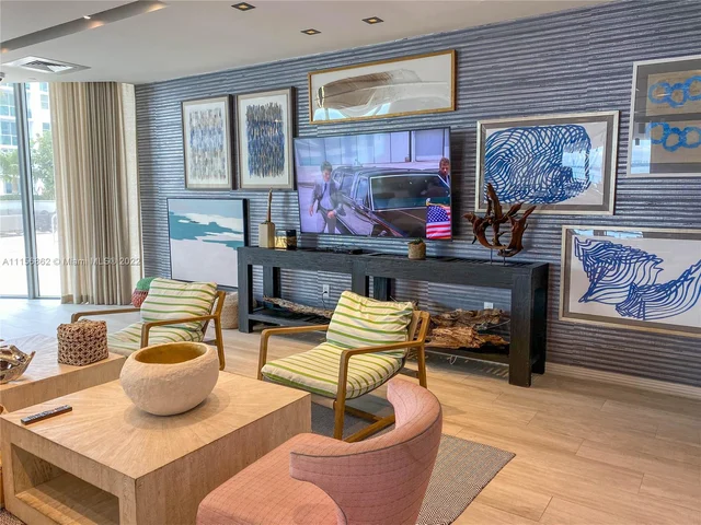 2900 NE 7th Ave # 1405, Miami FL 33137