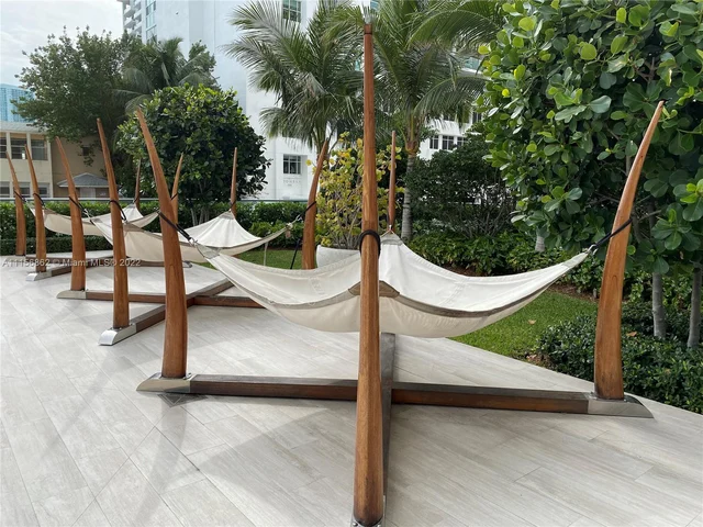 2900 NE 7th Ave # 1405, Miami FL 33137