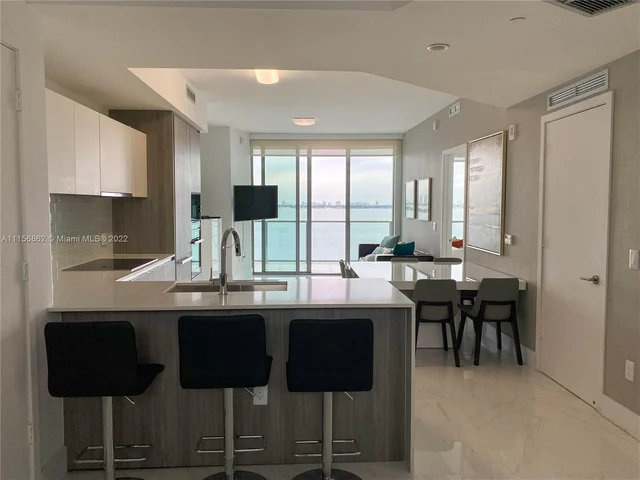 2900 NE 7th Ave # 1405, Miami FL 33137