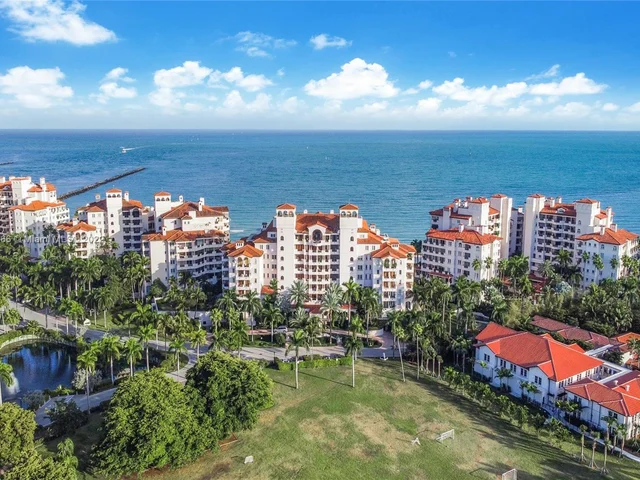 7600 Fisher Island Dr # 7622, Fisher Island FL 33109