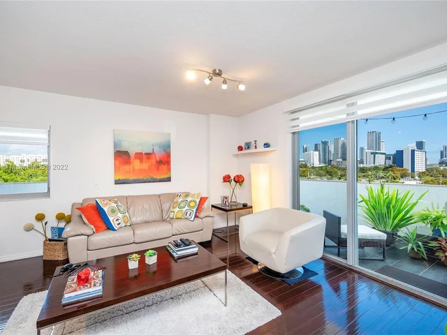 36 NW 6th Ave # 506, Miami FL 33128