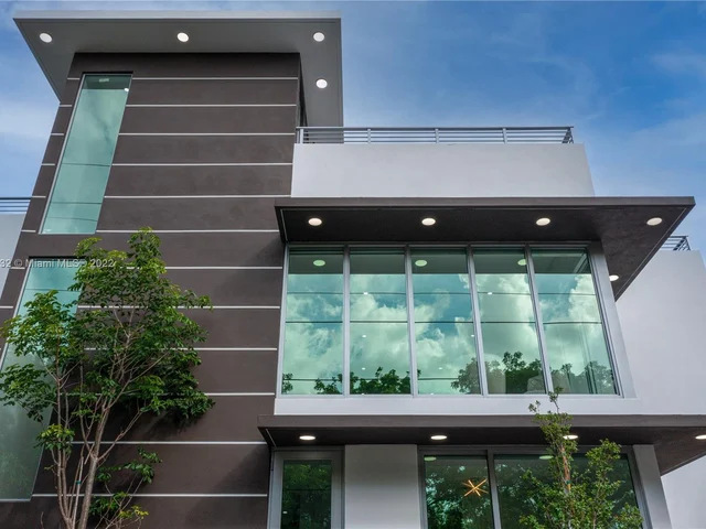 1703 SW 4th Ave, Miami FL 33129