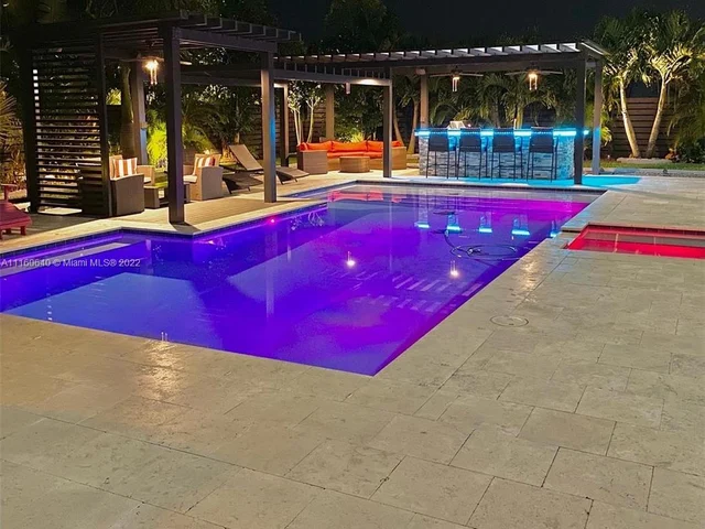 15925 SW 136th Ter, Miami FL 33196