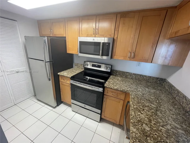 650 West Ave # 1206, Miami Beach FL 33139