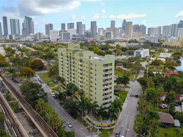 816 NW 11th St # 1004, Miami FL 33136