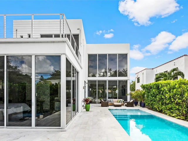 741 NE 72nd Ter, Miami FL 33138