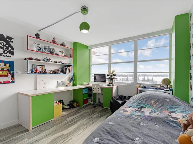 18011 Biscayne Blvd # 1105, Aventura FL 33160