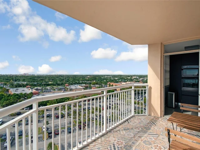 18011 Biscayne Blvd # 1105, Aventura FL 33160