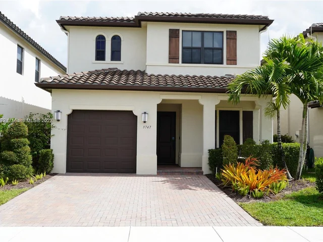 9747 W 34 lane, Hialeah Gardens FL 33018