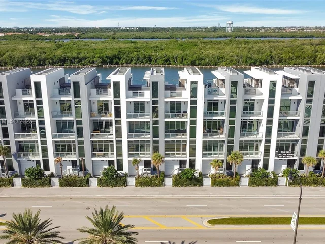 2870 N Ocean Dr # 2870, Hollywood FL 33019