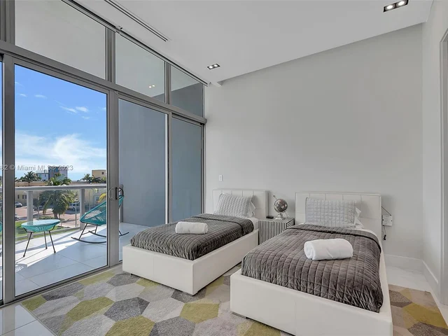 2870 N Ocean Dr # 2870, Hollywood FL 33019