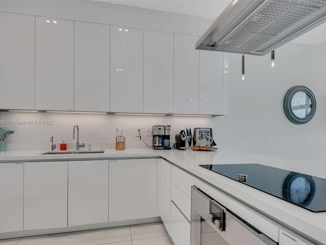 2870 N Ocean Dr # 2870, Hollywood FL 33019