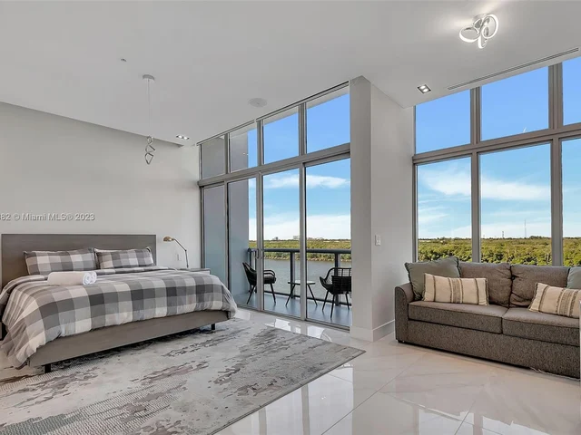 2870 N Ocean Dr # 2870, Hollywood FL 33019