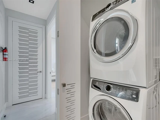 2870 N Ocean Dr # 2870, Hollywood FL 33019