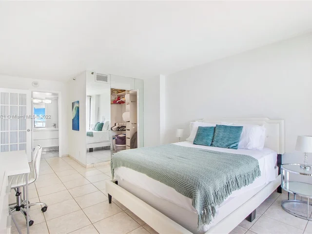2555 Collins Ave # 2307, Miami Beach FL 33140
