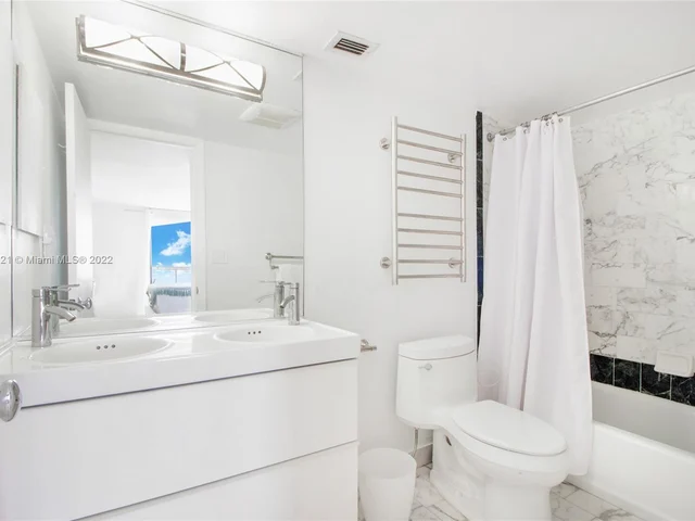 2555 Collins Ave # 2307, Miami Beach FL 33140