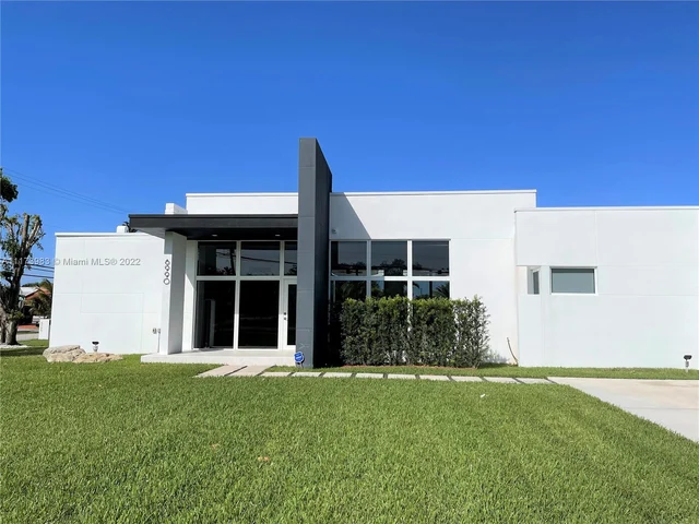 6990 SW 102nd Ave, Miami FL 33173