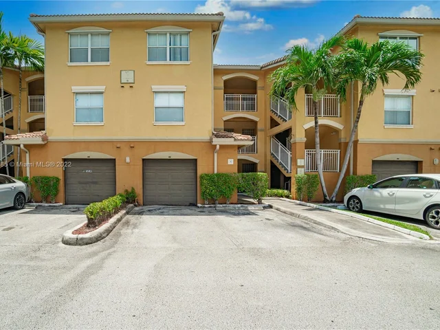 150 NW 96th Ave # 305, Pembroke Pines FL 33024