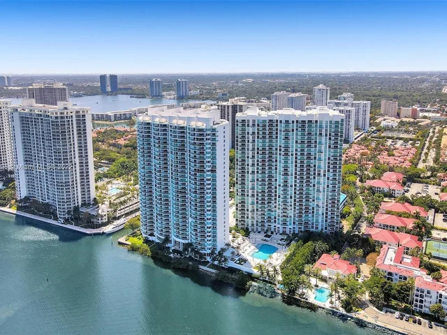 3201 NE 183rd St, Aventura FL 33160