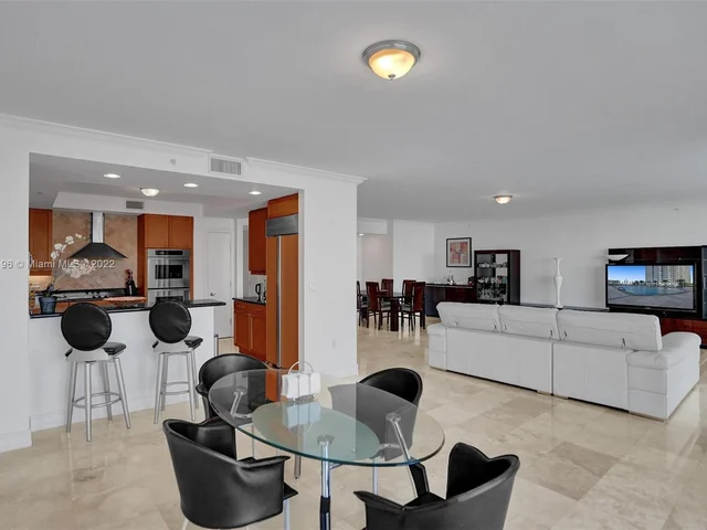 3201 NE 183rd St, Aventura FL 33160