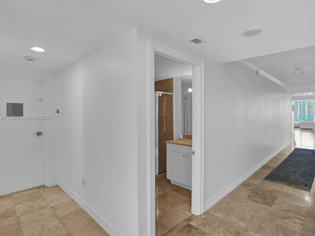 3201 NE 183rd St, Aventura FL 33160