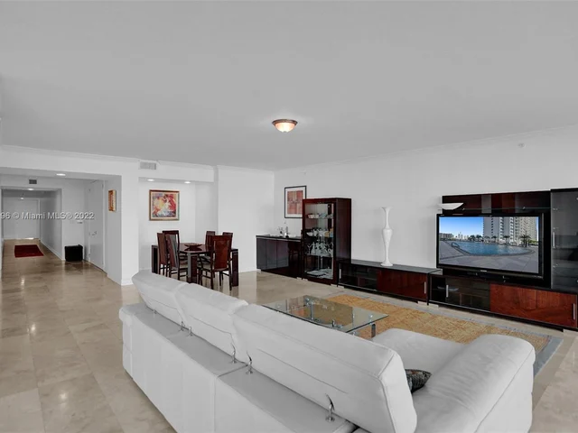 3201 NE 183rd St, Aventura FL 33160