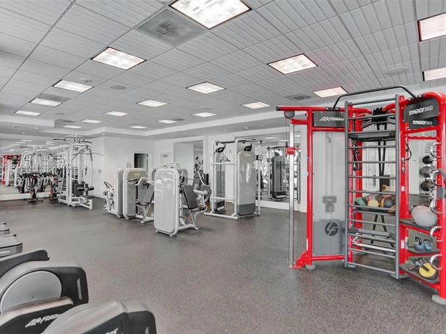 3201 NE 183rd St, Aventura FL 33160