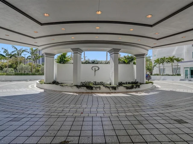 3201 NE 183rd St, Aventura FL 33160