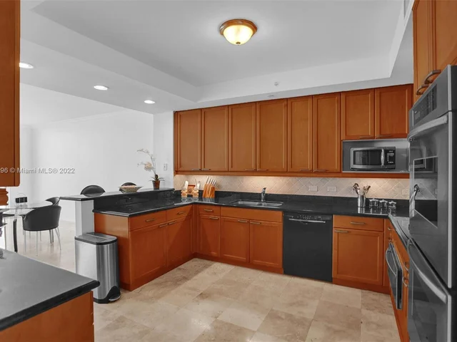 3201 NE 183rd St, Aventura FL 33160