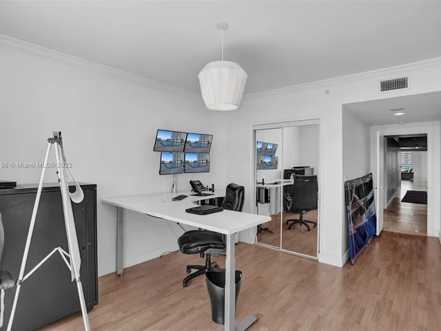 3201 NE 183rd St, Aventura FL 33160